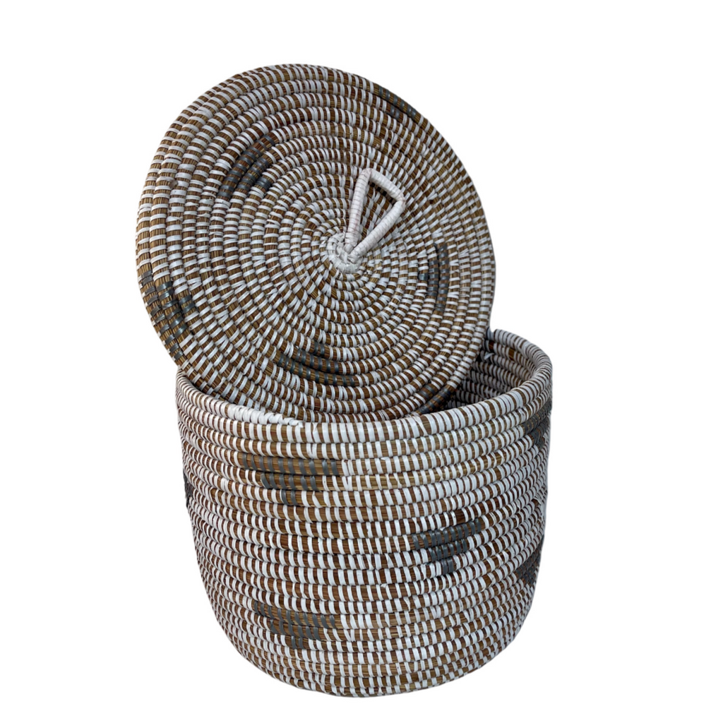 Panier potumew (blanc/gris) #462 en osier et plastique recyclé, vue sur couvercle
