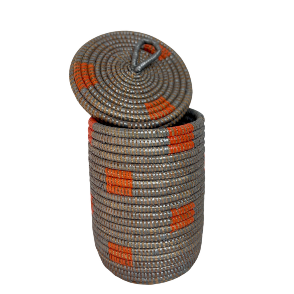 Panier soukar (gris/orange) #445 en osier et plastique recyclé, vue sur couvercle
